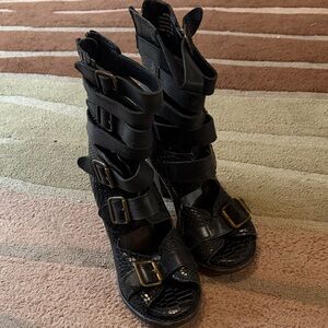 Freebird Bond Sandals- Snake size 8